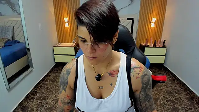 KAROLLJONES1 online show from March 2026 12:31:01 PM