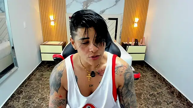 Snapshot of KAROLLJONES1 chatting on May 2026 07:43:02 PM KAROLLJONES1 online show from May 2026 07:43:02 PM