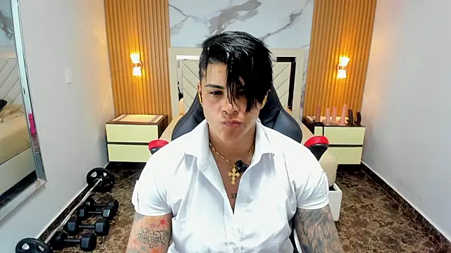 Snapshot of KAROLLJONES1 chatting on May 2026 07:33:02 PM KAROLLJONES1 online show from May 2026 07:33:02 PM