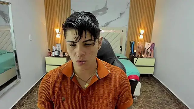 KAROLLJONES1 online show from October 2025 02:56:01 AM