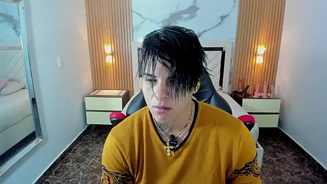 KAROLLJONES1 online show from July 2026 12:38:02 PM