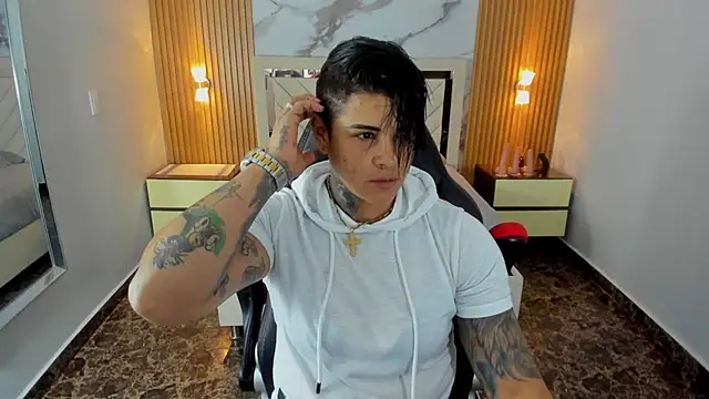 KAROLLJONES1 online show from July 2026 12:33:01 PM