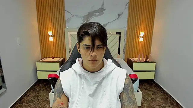 KAROLLJONES1 online show from November 2025 07:07:01 PM