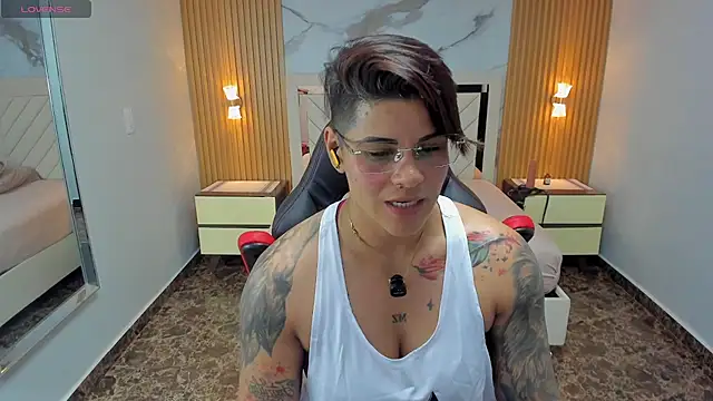 KAROLLJONES1 online show from March 2026 07:36:02 PM