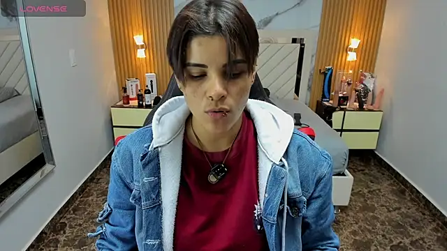 KAROLLJONES1 online show from November 2025 07:57:01 PM