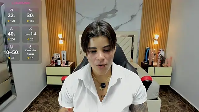 KAROLLJONES1 online show from November 2025 07:25:01 PM