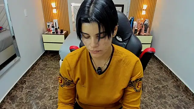 KAROLLJONES1 online show from December 2025 07:19:02 PM