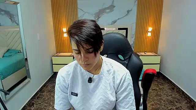 KAROLLJONES1 online show from March 2026 07:08:02 PM