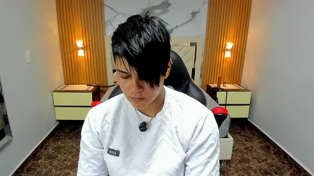 KAROLLJONES1 online show from March 2026 07:27:02 PM