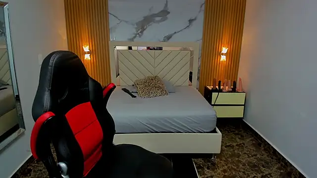 KAROLLJONES1 online show from March 2026 07:15:01 PM