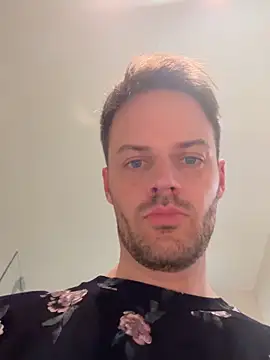 Snapshot of bigcockjohnxxxxx chatting on November 2025 02:06:02 PM bigcockjohnxxxxx online show from November 2025 02:06:02 PM