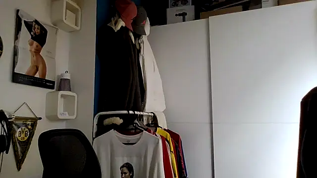 Snapshot of bigcockjohnxxxxx chatting on September 2025 11:38:01 AM bigcockjohnxxxxx online show from September 2025 11:38:01 AM