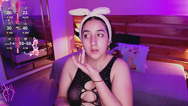 ambar lover online show from November 2025 08:45:02 PM