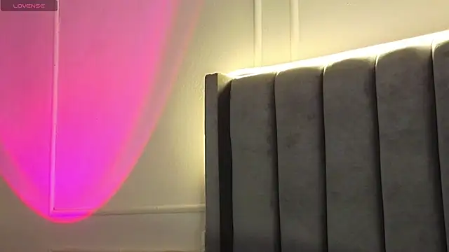 Snapshot of Ice_Princess_ chatting on November 2025 11:32:02 AM Ice Princess online show from November 2025 11:32:02 AM