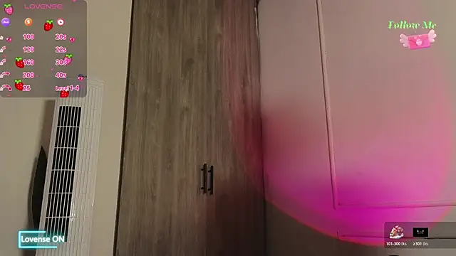 Snapshot of Ice_Princess_ chatting on November 2025 05:06:02 PM Ice Princess online show from November 2025 05:06:02 PM