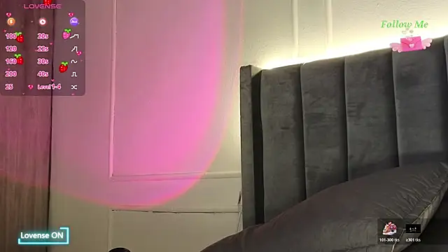 Snapshot of Ice_Princess_ chatting on November 2025 01:49:02 PM Ice Princess online show from November 2025 01:49:02 PM