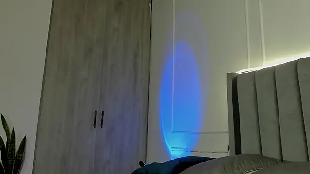 Snapshot of Ice_Princess_ chatting on October 2025 12:48:02 PM Ice Princess online show from October 2025 12:48:02 PM