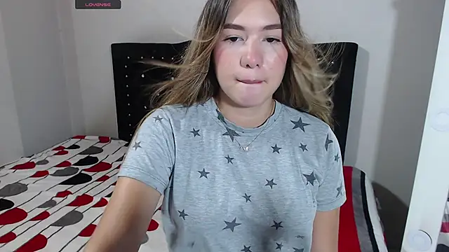 Angel Megan online show from November 2025 06:01:01 PM