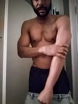 Snapshot of 77daddydick chatting on November 2025 01:20:01 AM 77daddydick online show from November 2025 01:20:01 AM