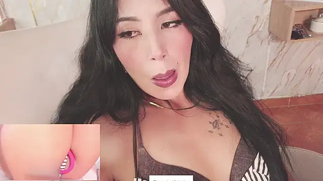 Miss Charlottet online show from March 2026 11:41:01 PM