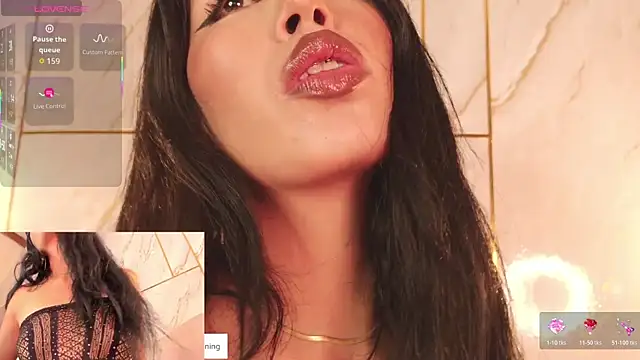 Miss Charlottet online show from March 2026 07:26:02 PM