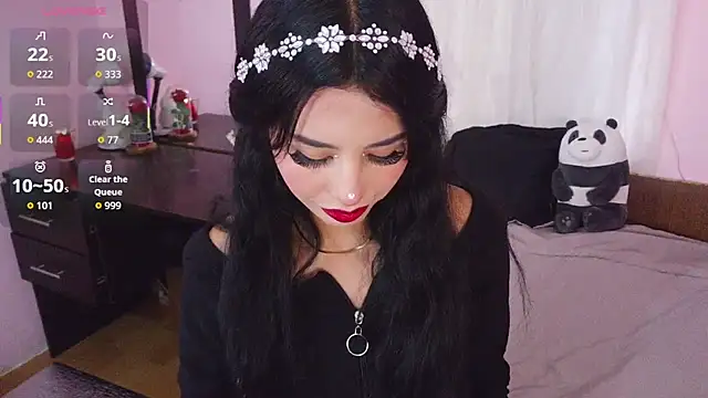 Miss Charlottet online show from April 2026 06:56:02 PM