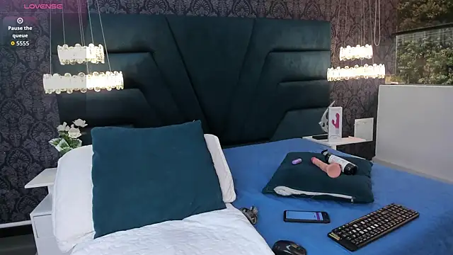 lexiluxuri online show from October 2025 11:56:01 AM