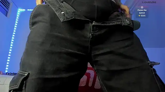 Snapshot of Alexxx_savage chatting on September 2025 03:57:01 AM Alexxx savage online show from September 2025 03:57:01 AM