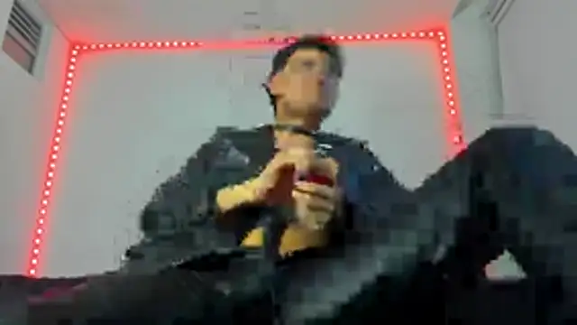 Snapshot of Alexxx_savage chatting on December 2025 02:27:01 AM Alexxx savage online show from December 2025 02:27:01 AM