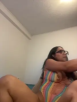 princesaliay online show from April 2026 12:34:01 PM