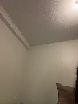 princesaliay online show from April 2026 11:01:01 AM