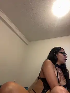 princesaliay online show from April 2026 11:04:01 AM