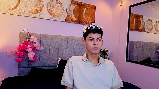 Room 69x online show from September 2025 12:44:02 PM