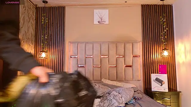 Room 69x online show from May 2026 01:47:02 PM