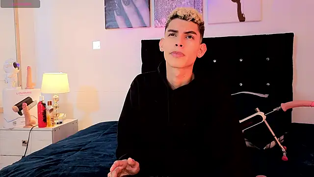 Room 69x online show from March 2026 08:18:01 PM