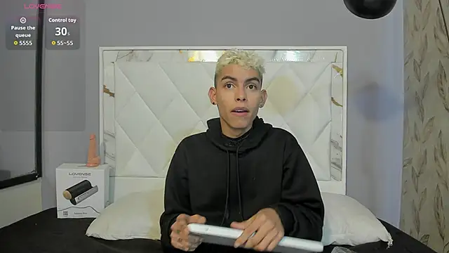 Room 69x online show from January 2026 03:54:02 AM