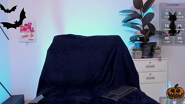 Snapshot of Room_69x chatting on October 2025 03:49:02 AM Room 69x online show from October 2025 03:49:02 AM