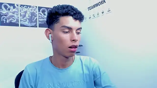 Snapshot of Room_69x chatting on November 2025 03:16:01 AM Room 69x online show from November 2025 03:16:01 AM