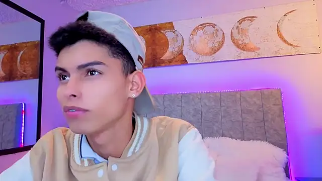 Snapshot of Room_69x chatting on November 2025 03:18:01 AM Room 69x online show from November 2025 03:18:01 AM