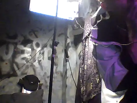 crisrummer online show from October 2025 04:06:01 AM