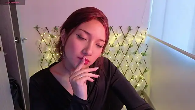 Snapshot of genet_ chatting on December 2025 09:28:02 PM genet online show from December 2025 09:28:02 PM