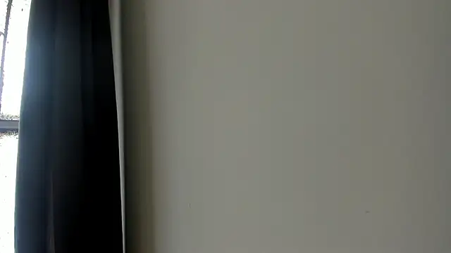 Manuela miller  online show from April 2026 09:28:01 PM