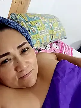 linda luna29 online show from December 2025 05:17:02 AM