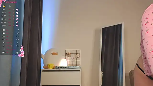 roxydolll online show from April 2026 02:03:02 AM