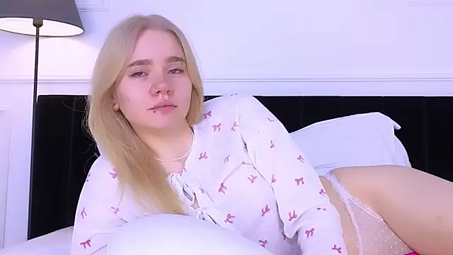 ANNABELLE LU online show from October 2025 02:21:01 AM