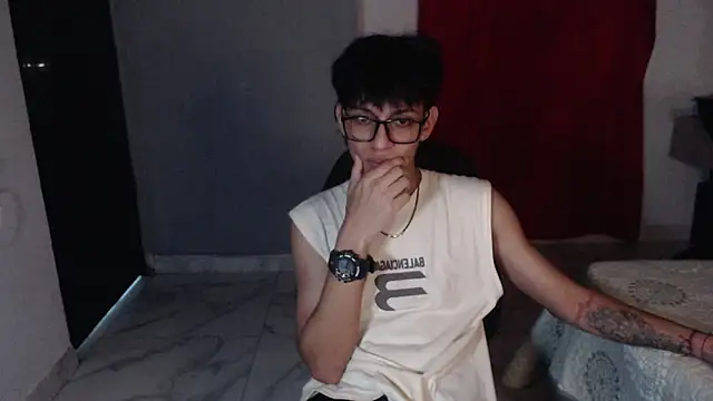 Snapshot of sung_yol chatting on September 2025 01:45:02 AM sung yol online show from September 2025 01:45:02 AM