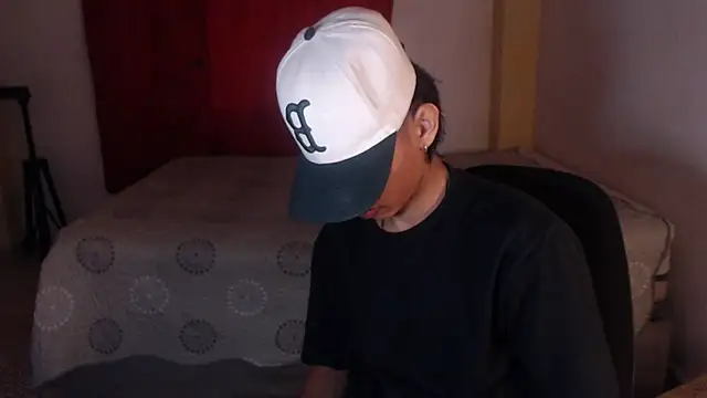 Snapshot of sung_yol chatting on October 2025 08:38:01 PM sung yol online show from October 2025 08:38:01 PM