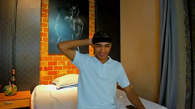 AlanCutee online show from November 2025 11:25:02 AM