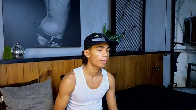 AlanCutee online show from April 2026 01:28:01 PM