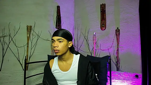 Snapshot of AlanCutee chatting on February 2026 01:31:02 PM AlanCutee online show from February 2026 01:31:02 PM